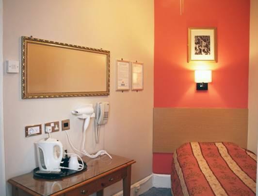 Hotel The Grapevine 2*