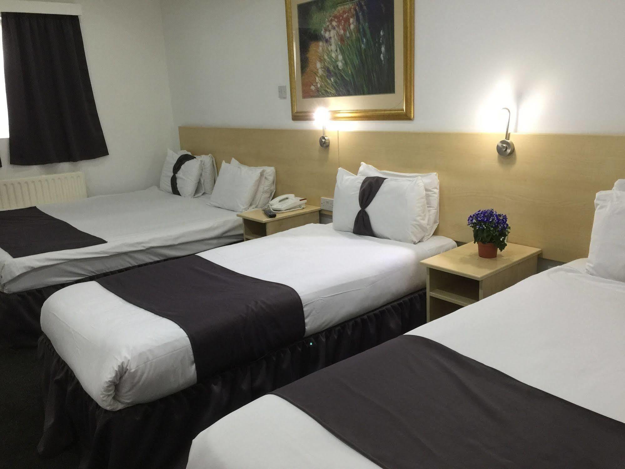 Clapham South Belvedere Hotel 2*