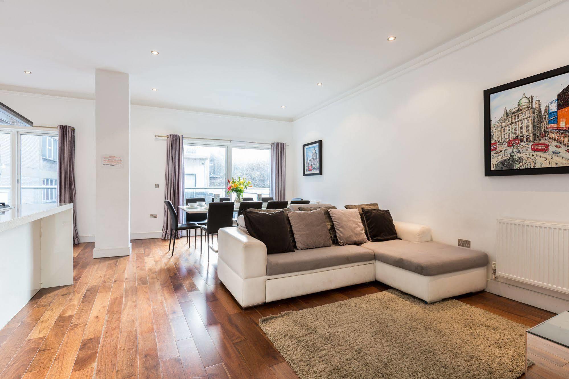 City Courtyard & Penthouse 5* London