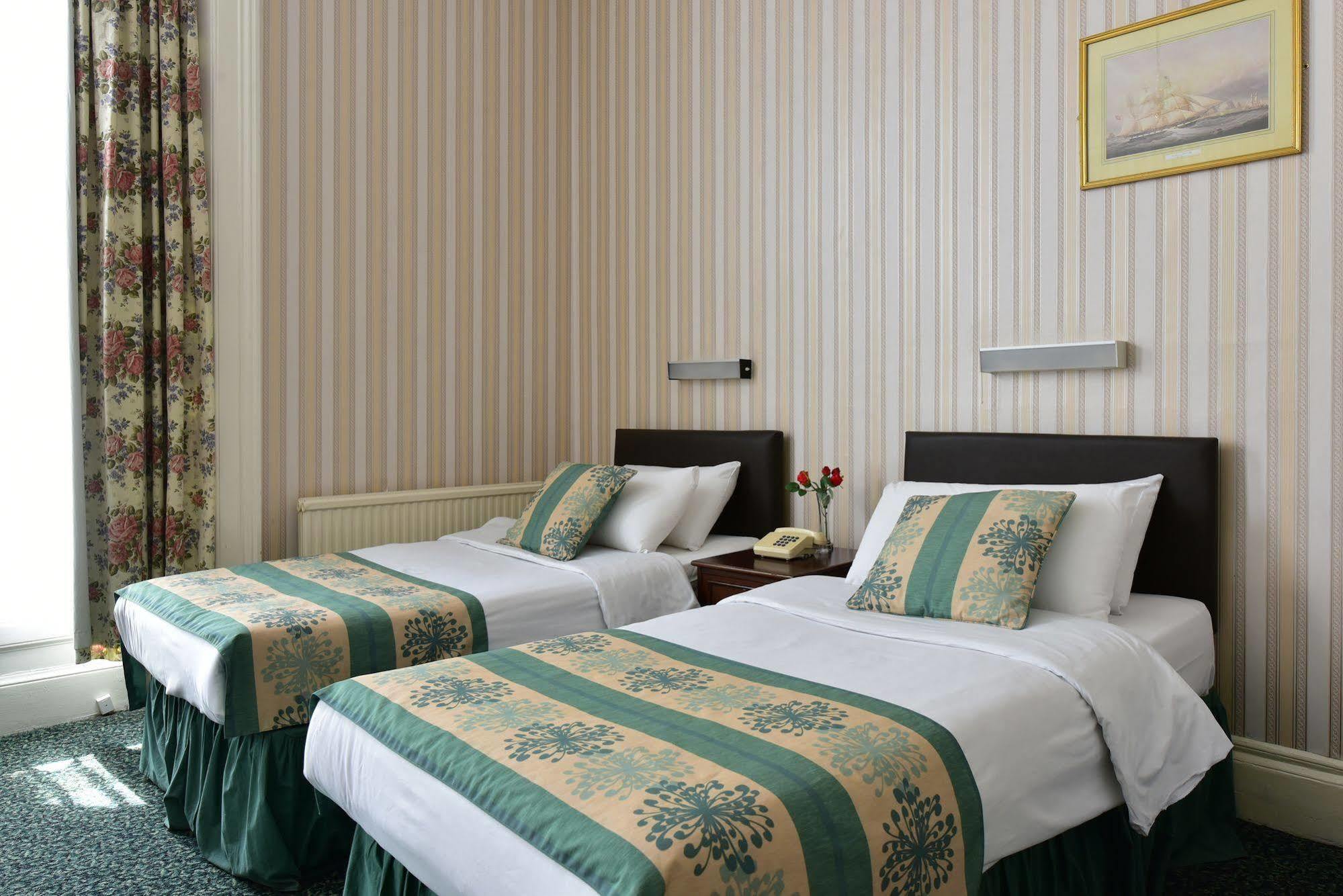 Hotel The Columbia London