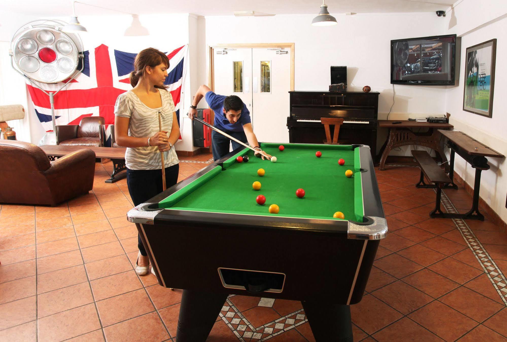 Palmers Hillspring At Willesden Albergue Londres