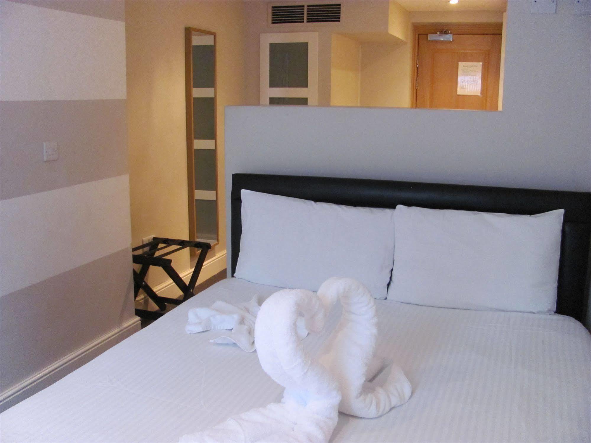 Nox Olympia 4* London