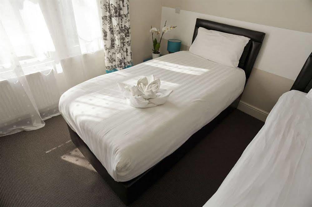 Hotel Nox Olympia 4*