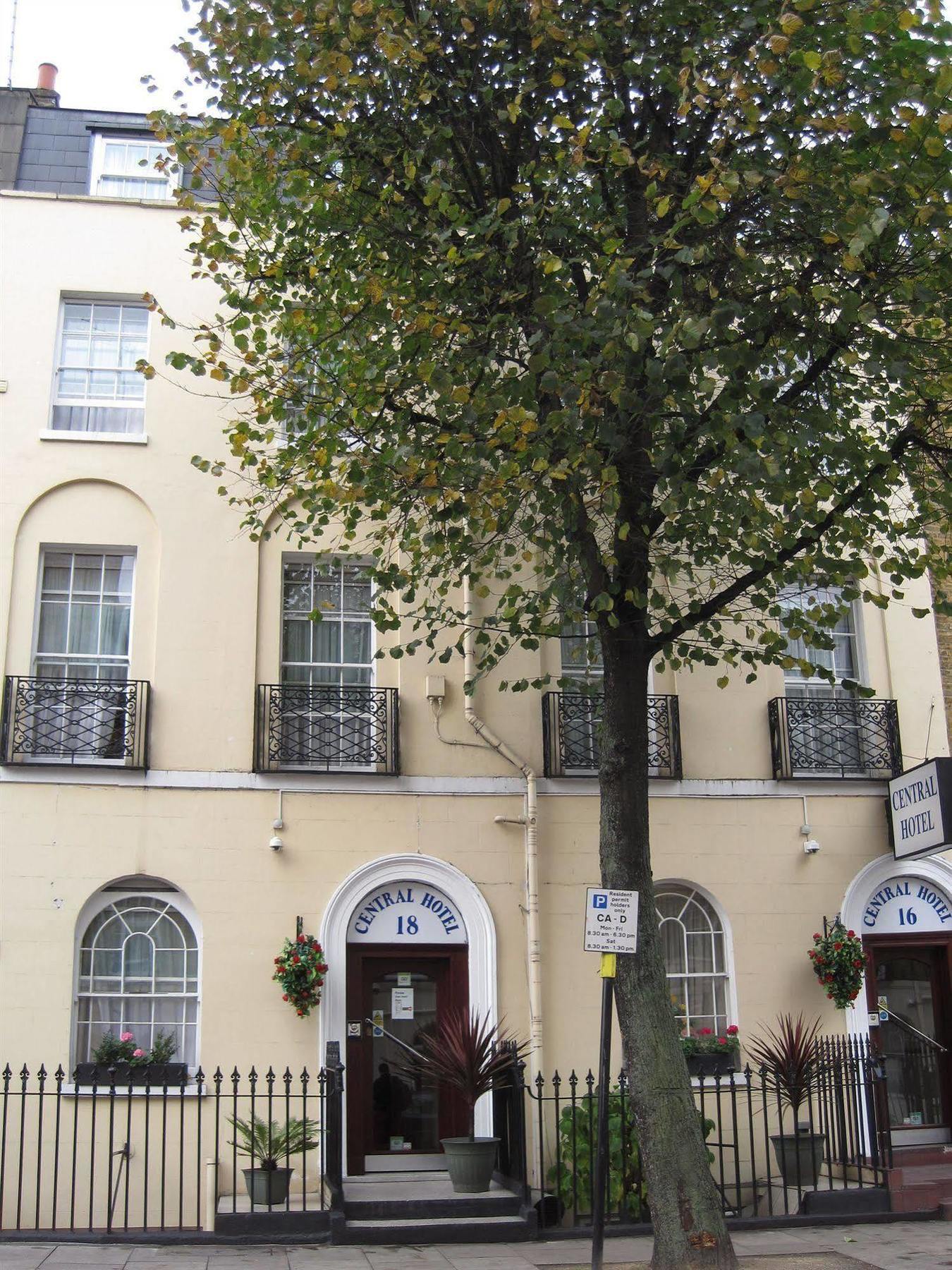 Central Hotel 2* London