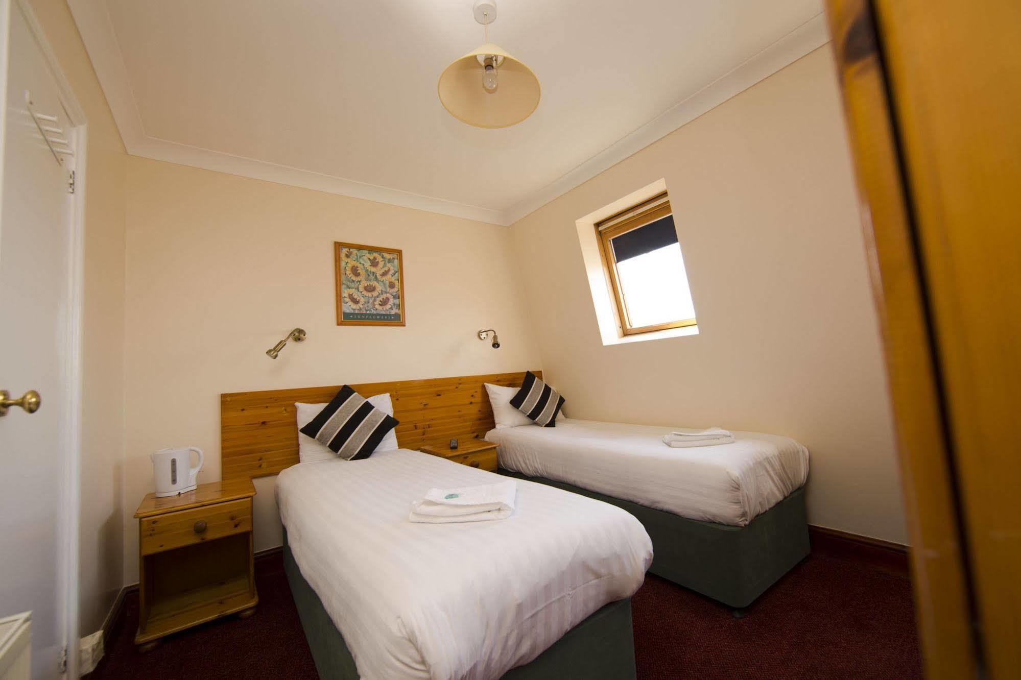 Oyo Lifestyle Golden Guest house London