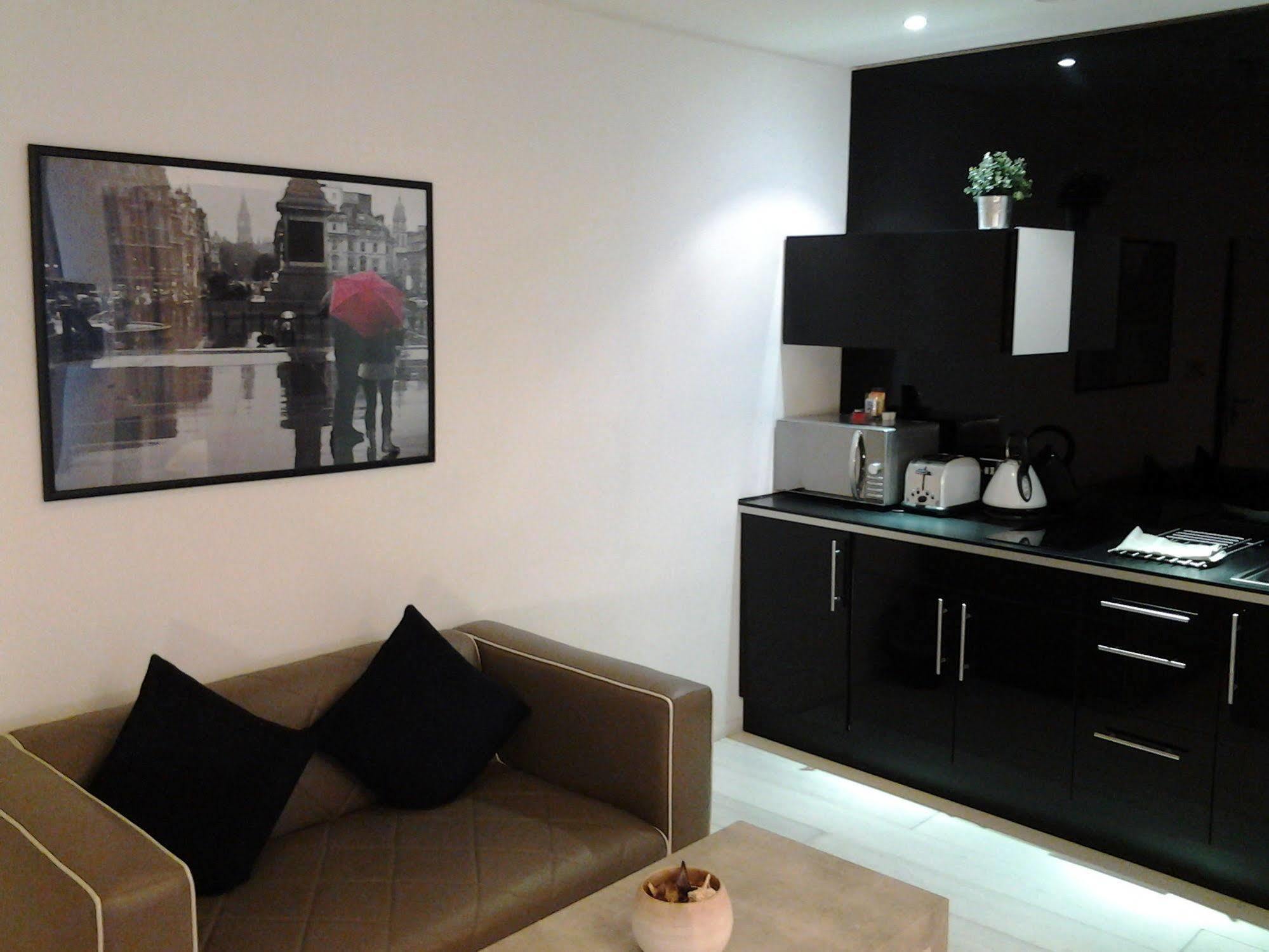 Room Home Stay Aparthotel 4*