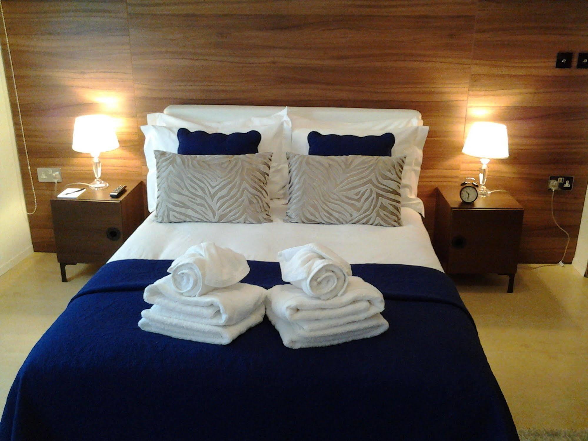 Room Home Stay 4* London