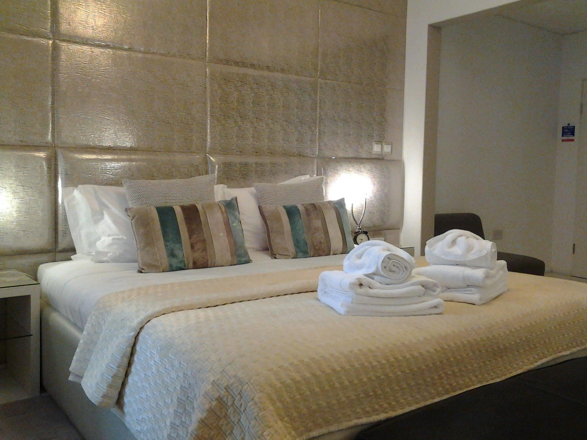 Room Home Stay 4* London