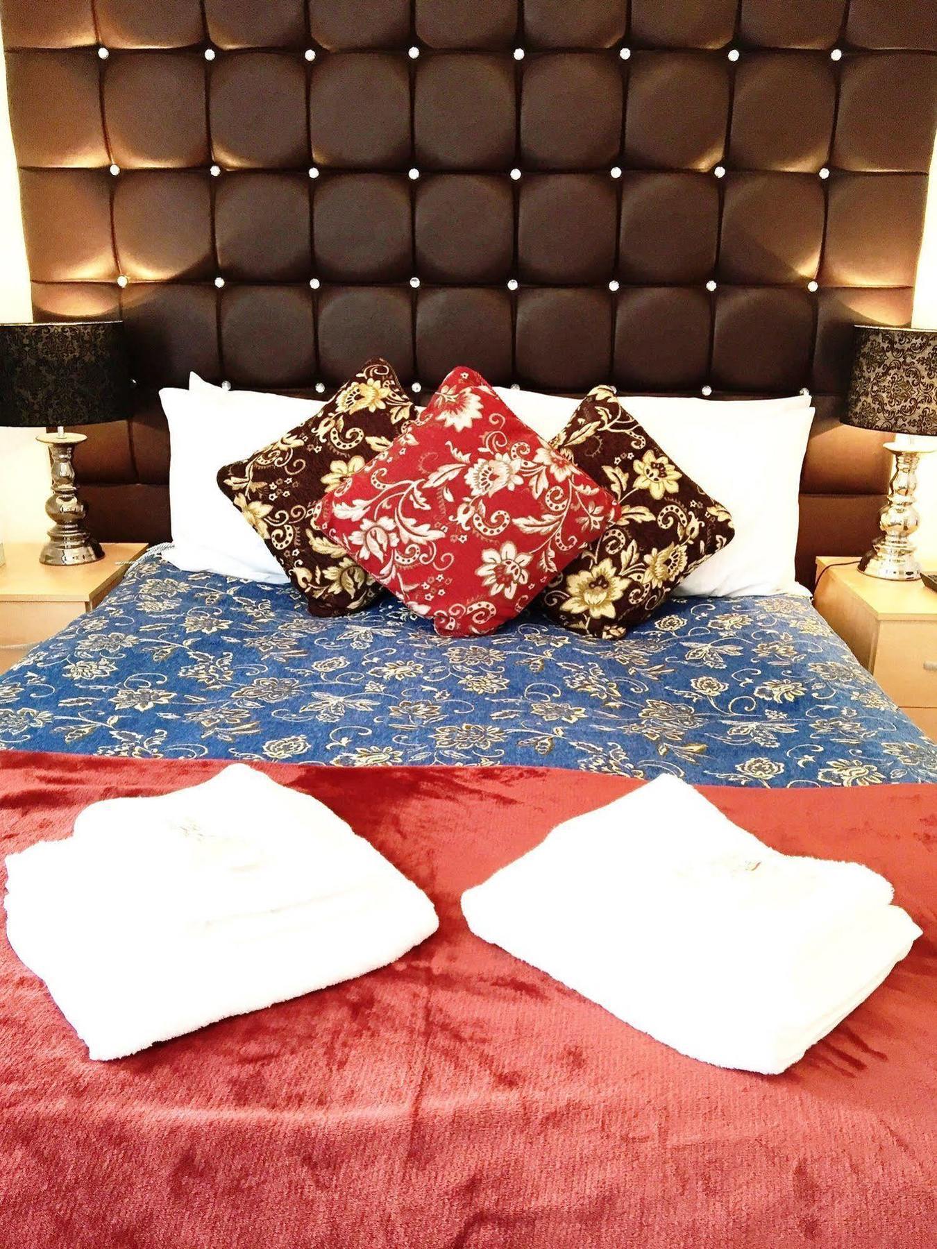 Metro City Airport Guest house London