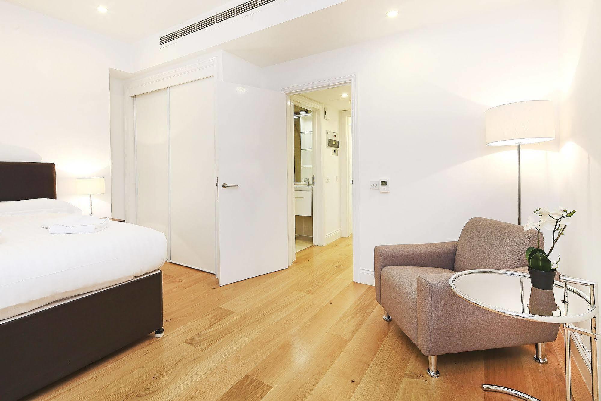 Hotel Emily 3*