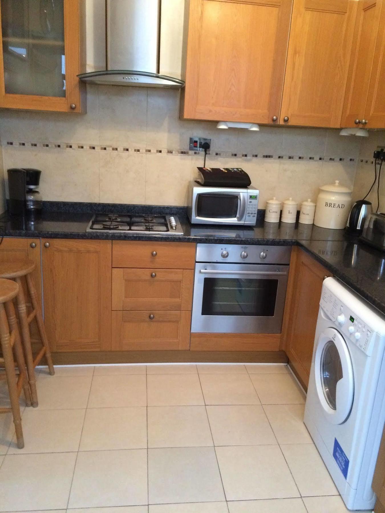 Apartment Lovely Garden In Wimbledon Town Centre With Private Parking By Wimbledon Lets London