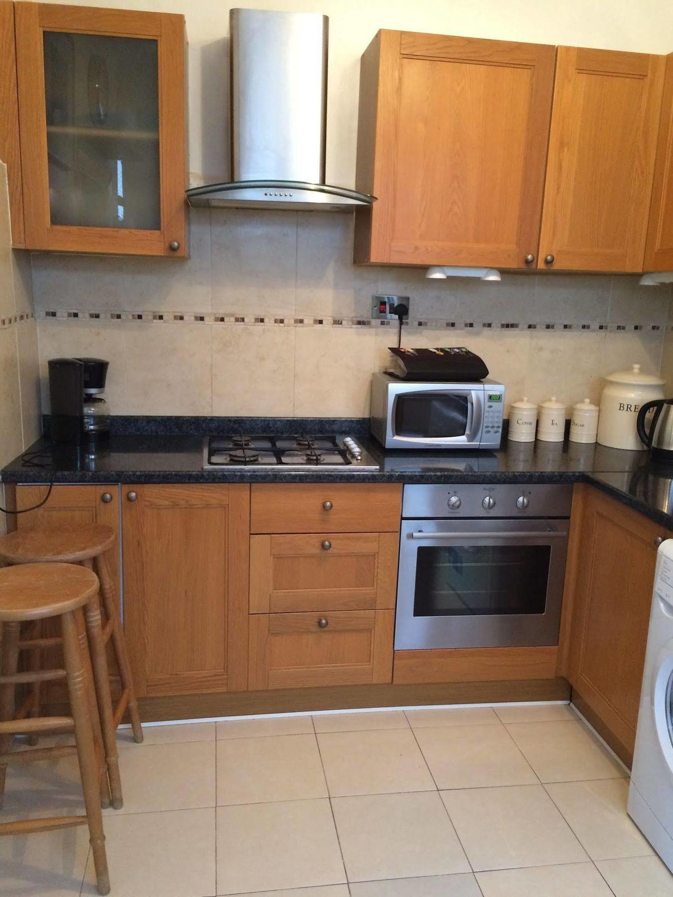 Lovely Garden In Wimbledon Town Centre With Private Parking By Wimbledon Lets Apartment
