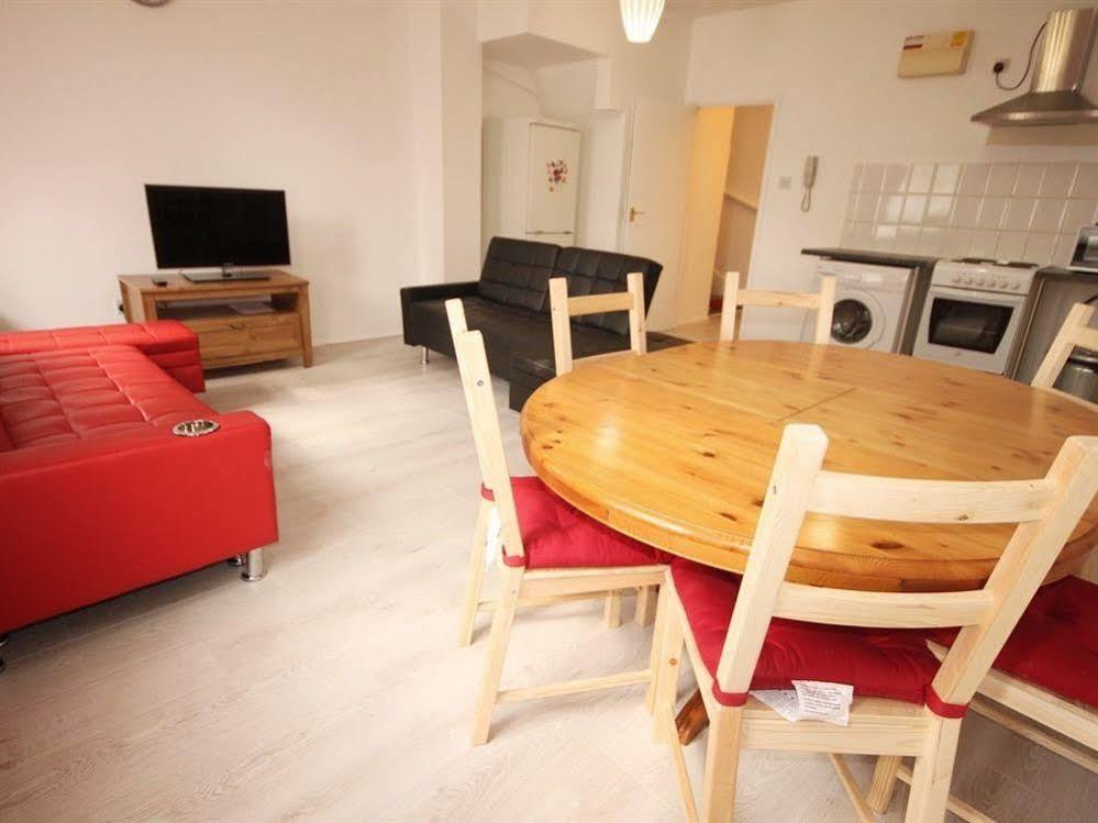 Fonthill House Apartment *