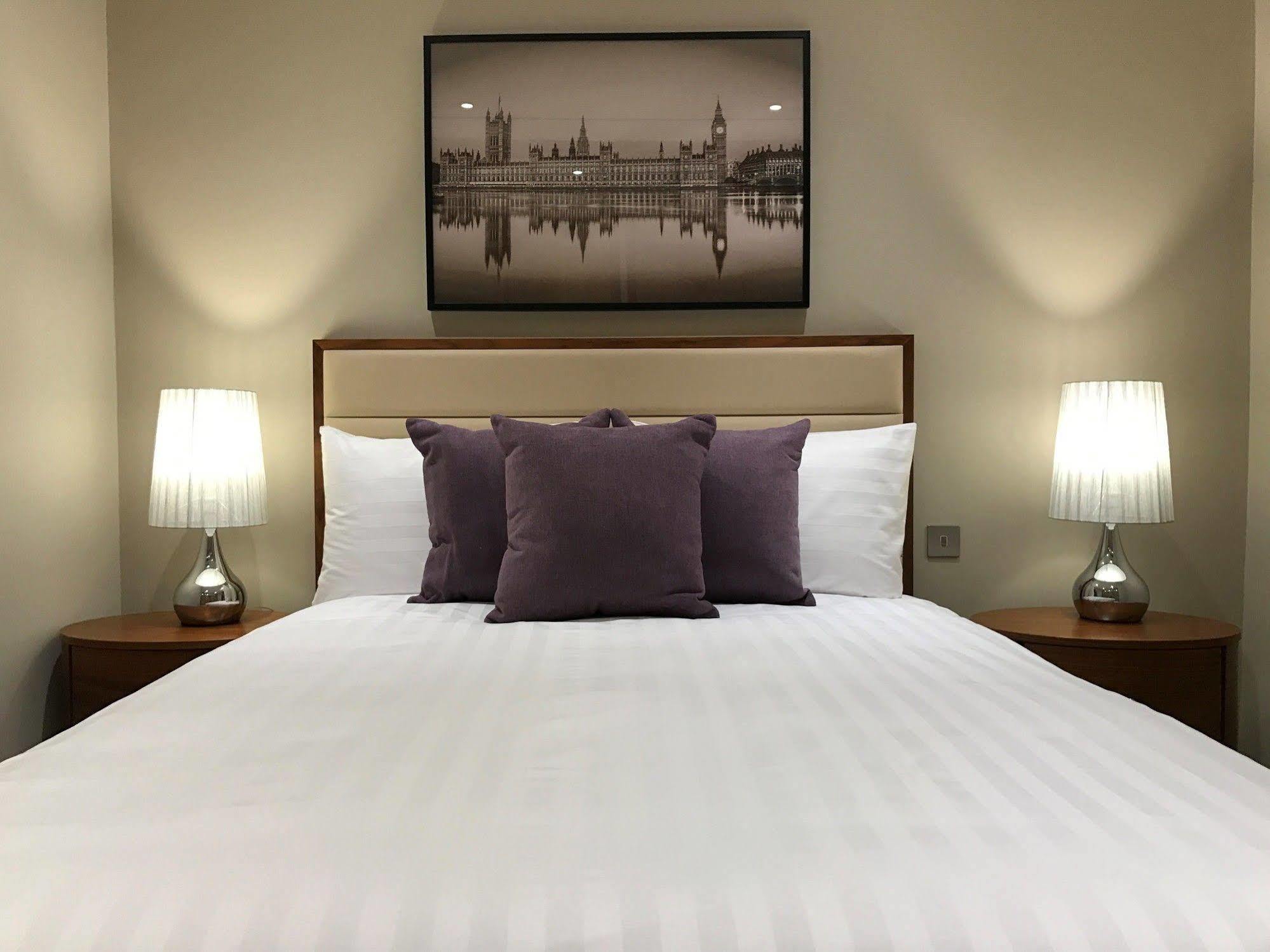 Sanctum International Serviced Belsize Apartment *
