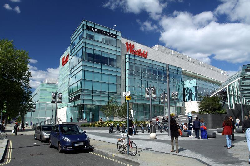 - Wembley International Hotel