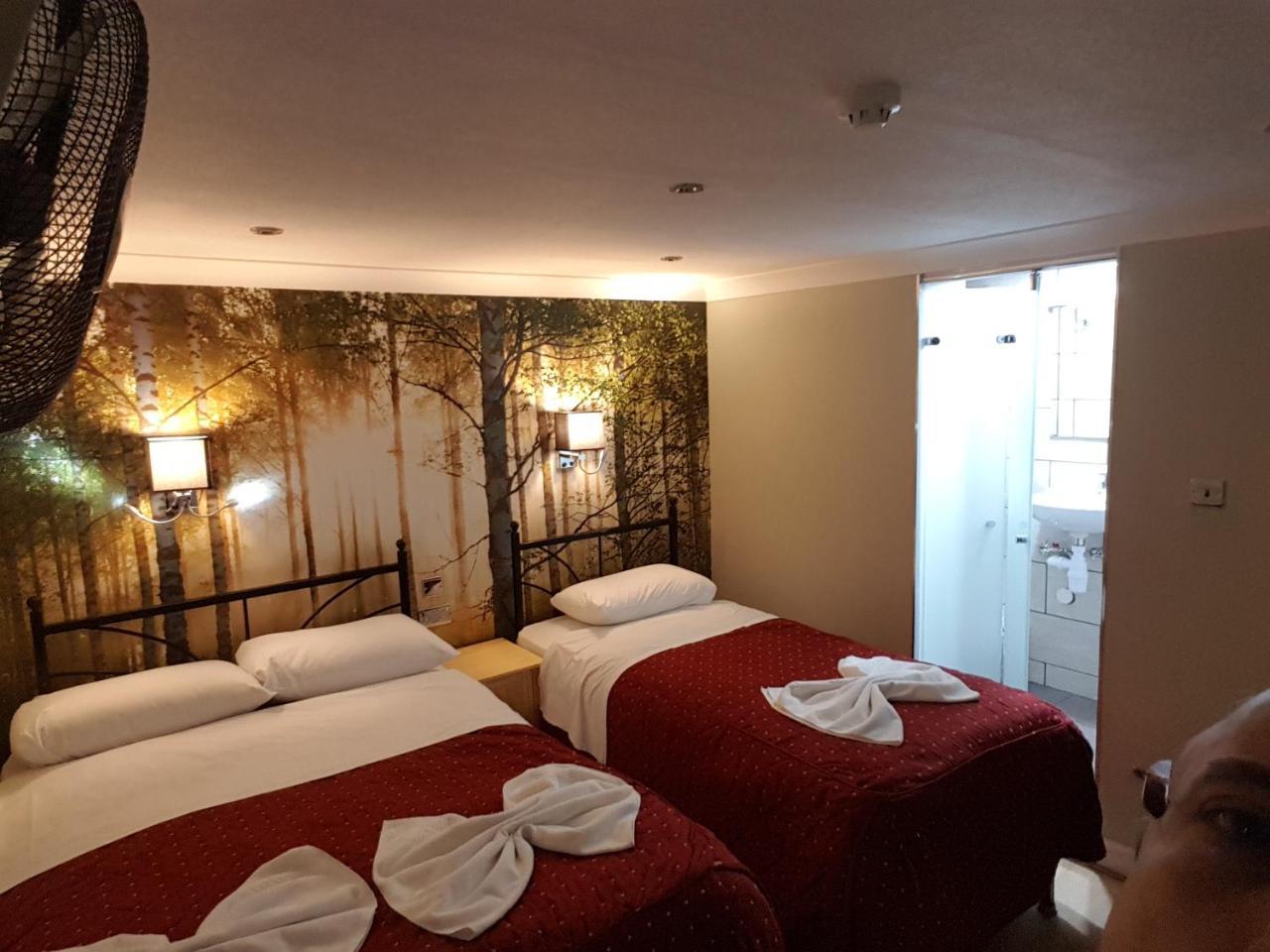 Central Hotel Hotel 2*