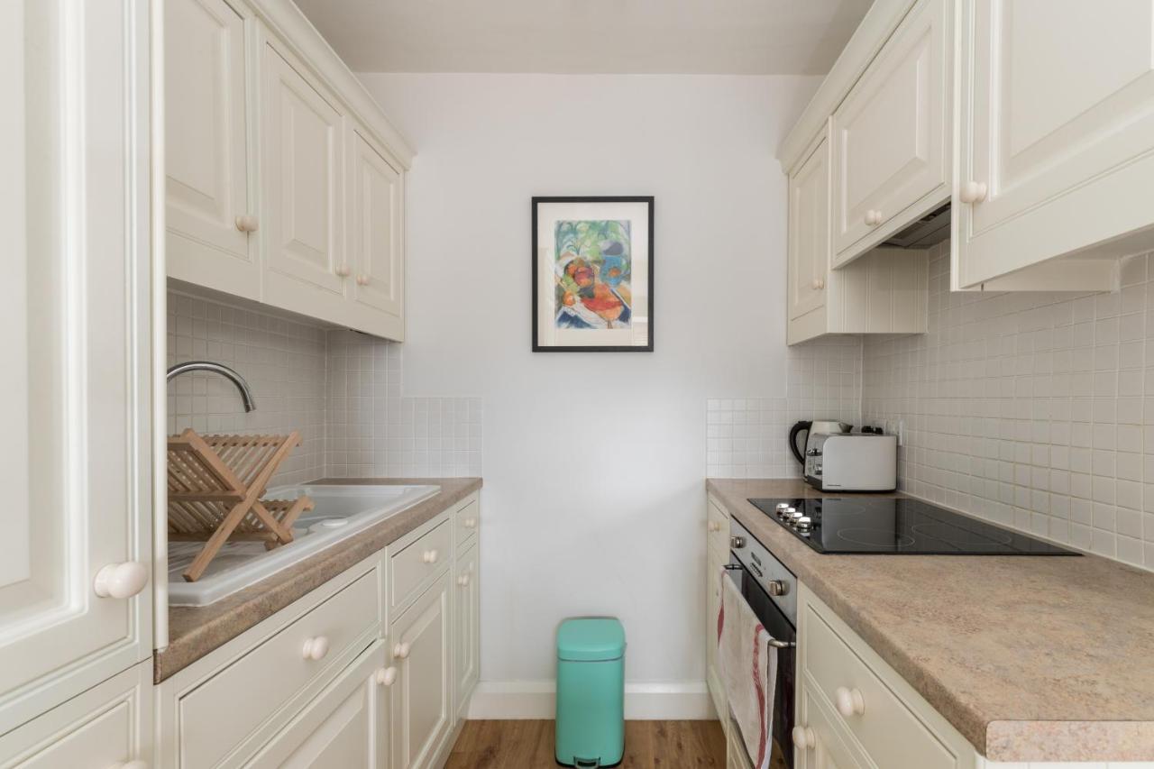 Charming Flat With Balcony In Pimlico *