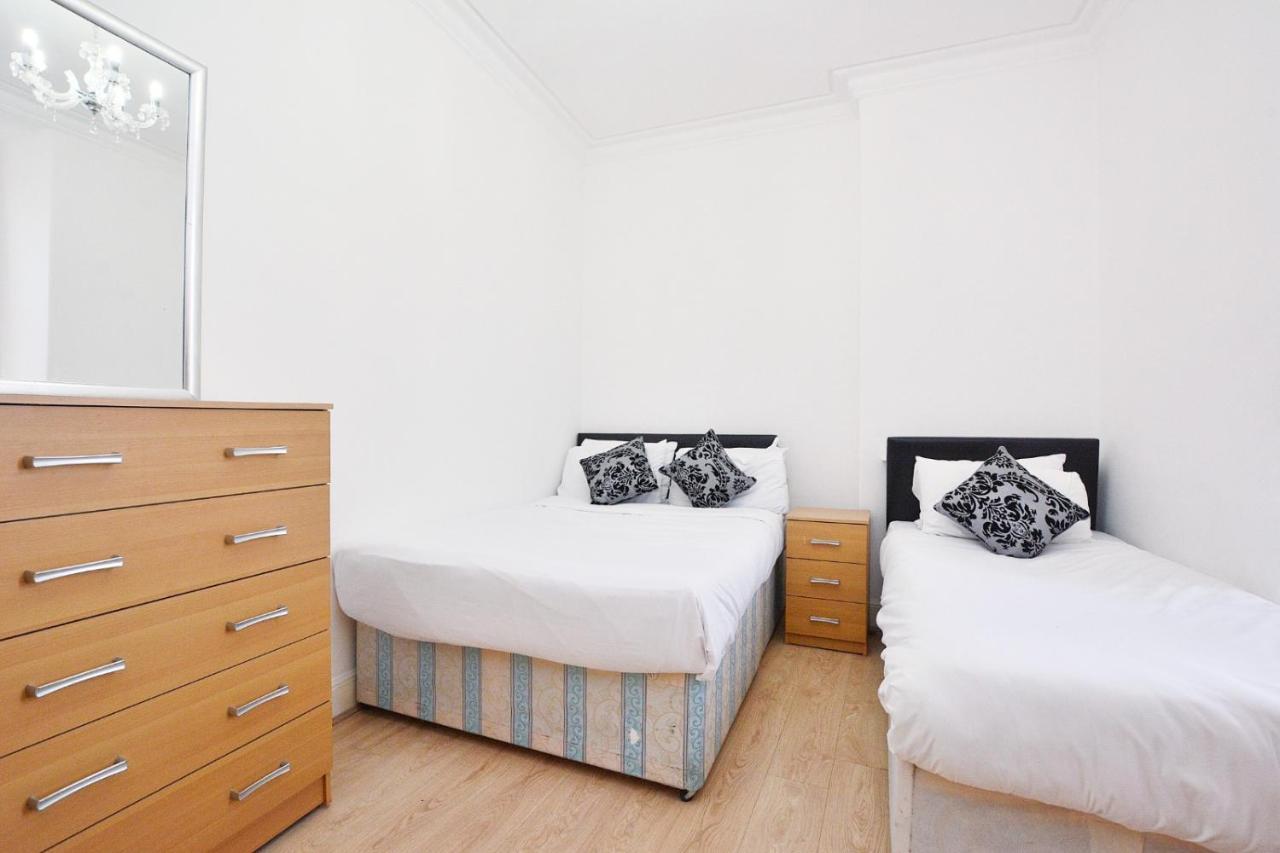 Oxford Street 397 Apartments * London