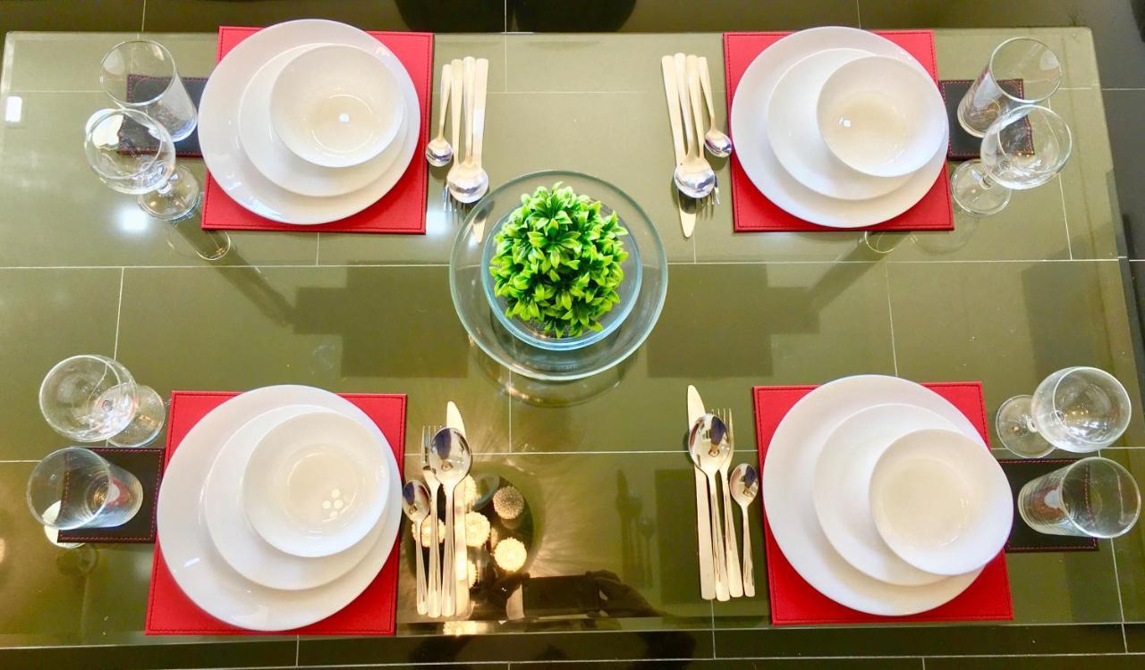 2 Bedroom Apartment, Kitchen, Reception And Private Garden London