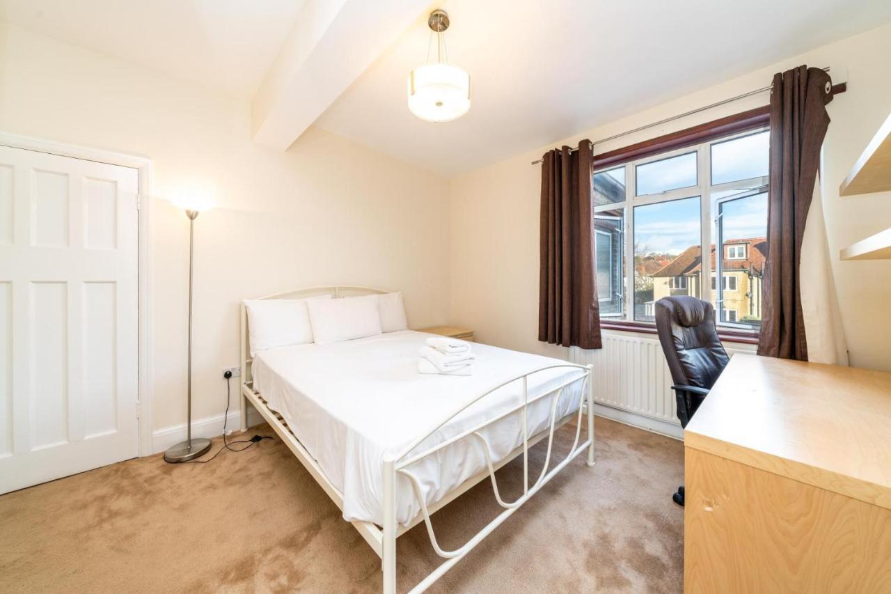 Apartment New 3 Bedroom House Near Wembley Stadium