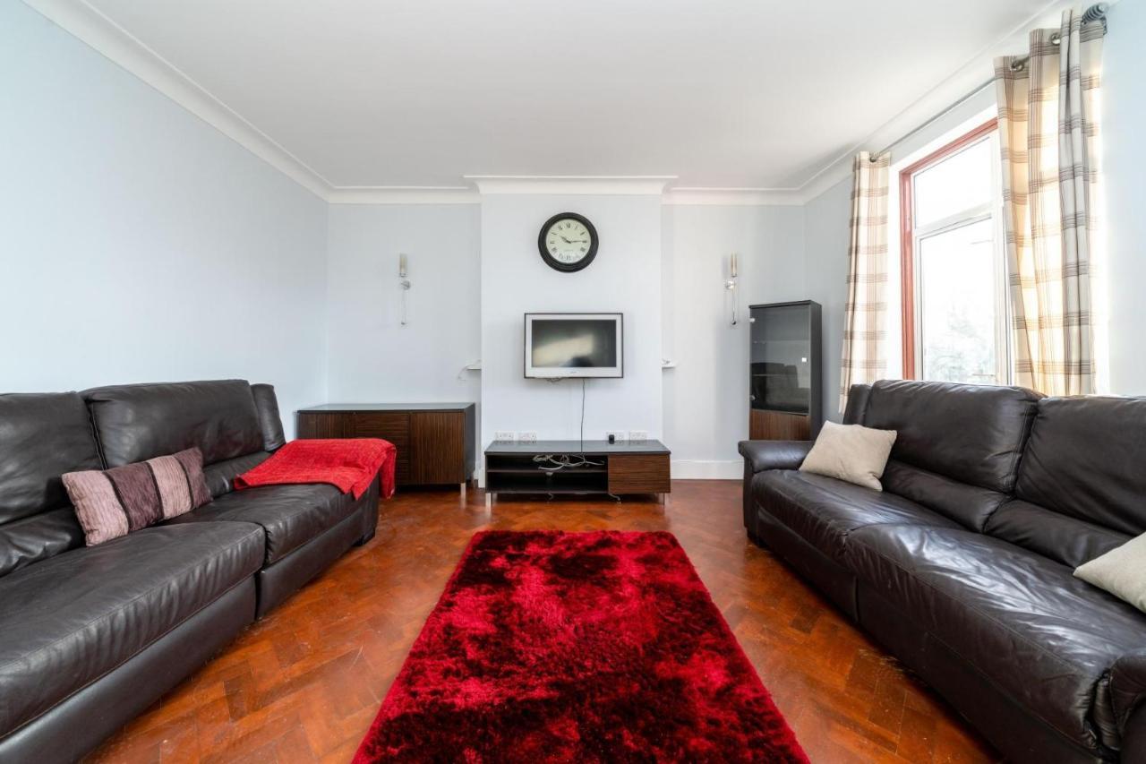 New 3 Bedroom House Near Wembley Stadium Apartment