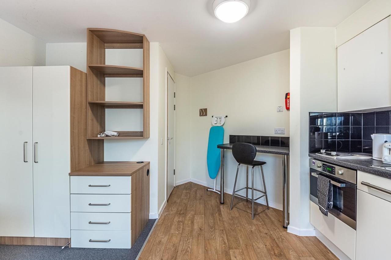 Ensuite Rooms, Southwark - Sk *