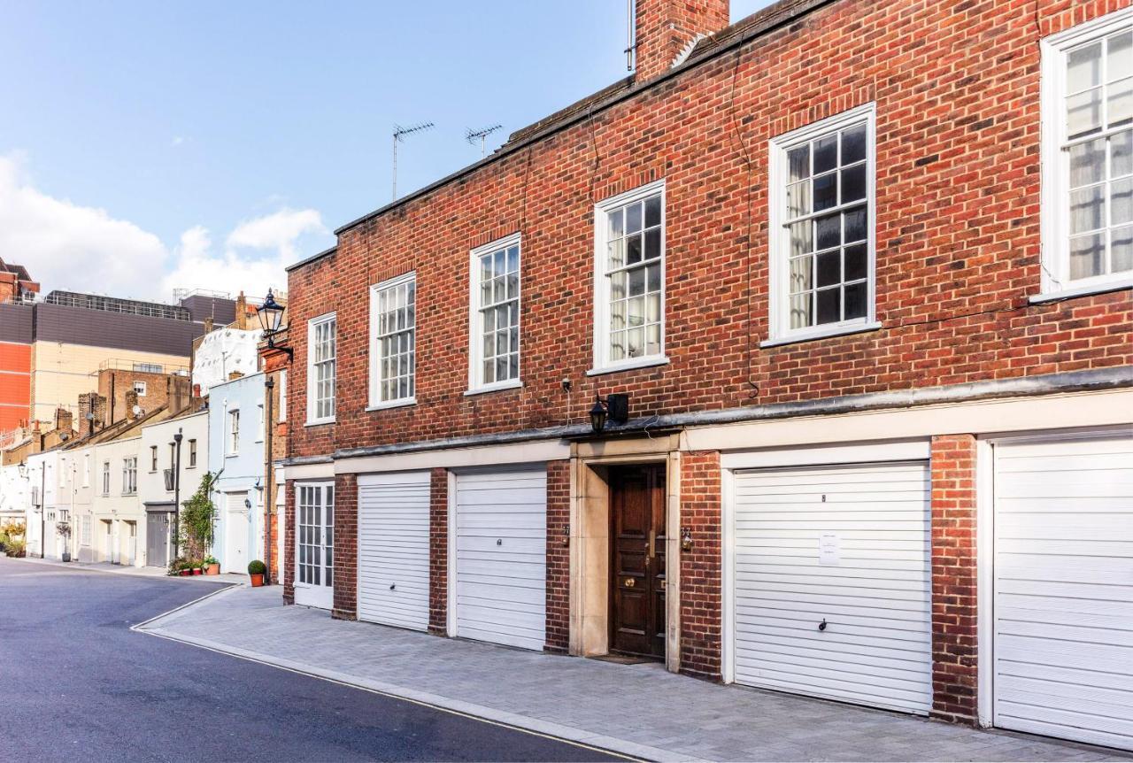 37 Devonshire Mews West * London