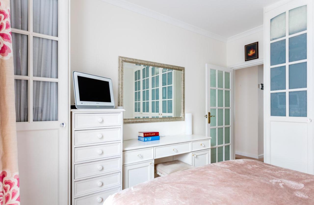 Apartment 37 Devonshire Mews West *