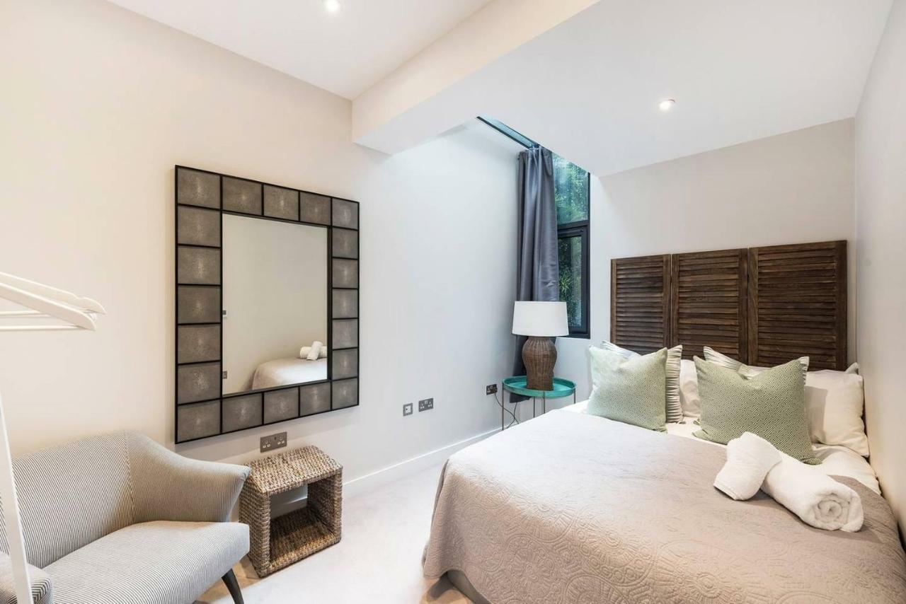 Modern, Bright & Elegant 3 Bed Fulham Maisonette *