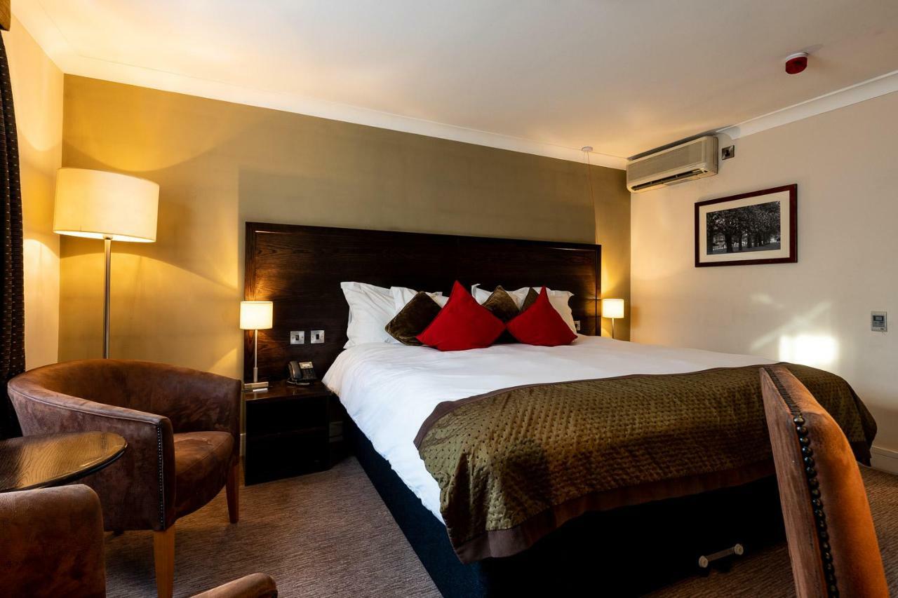 Pensão Rose And Crown Hotel 3*