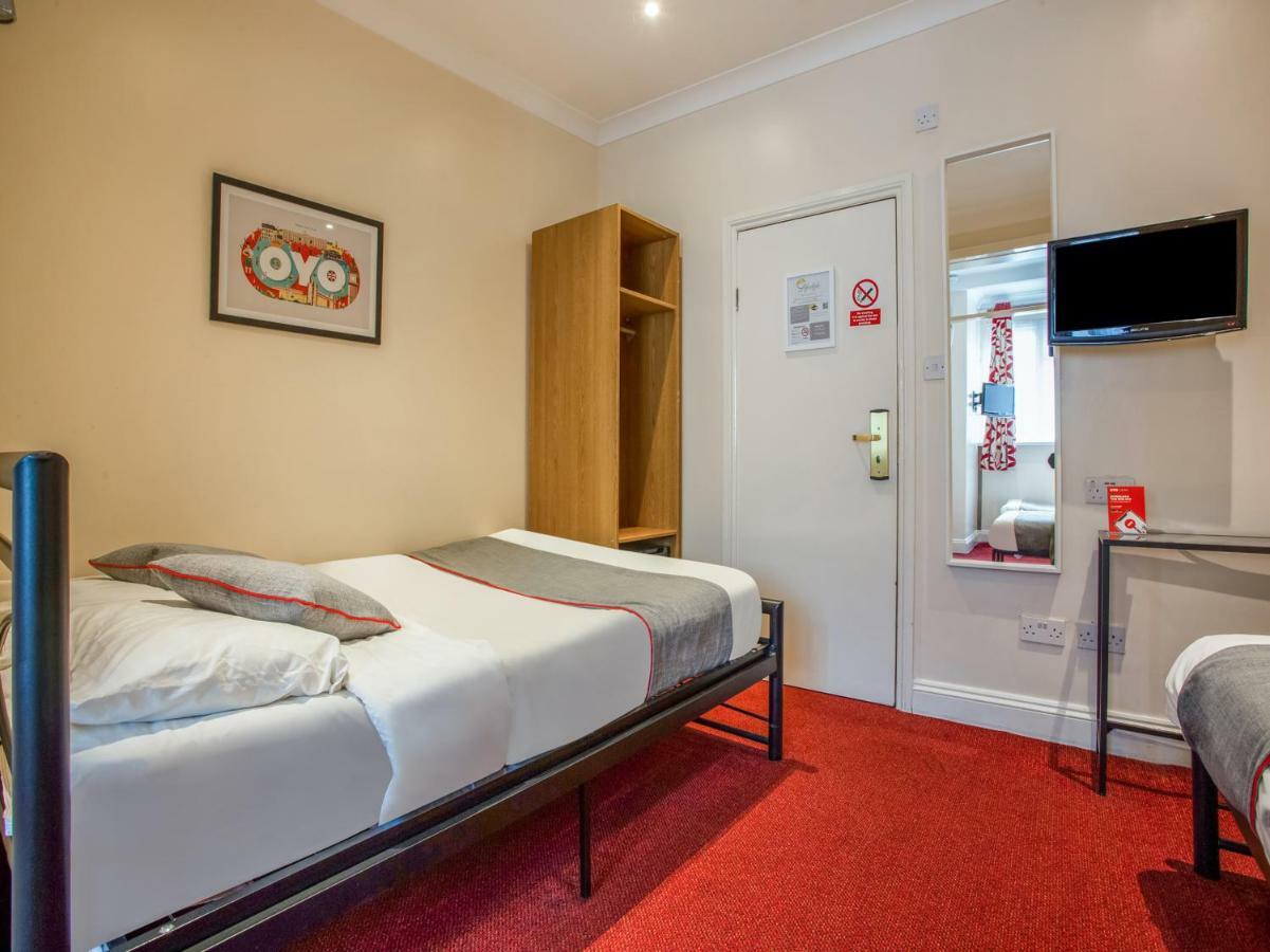 Oyo Lifestyle Golden Guest house