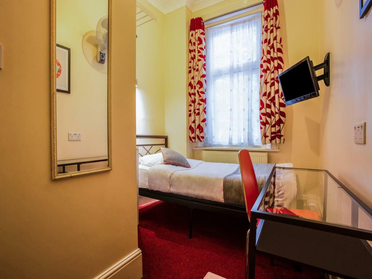 Oyo Lifestyle Golden Guest house London