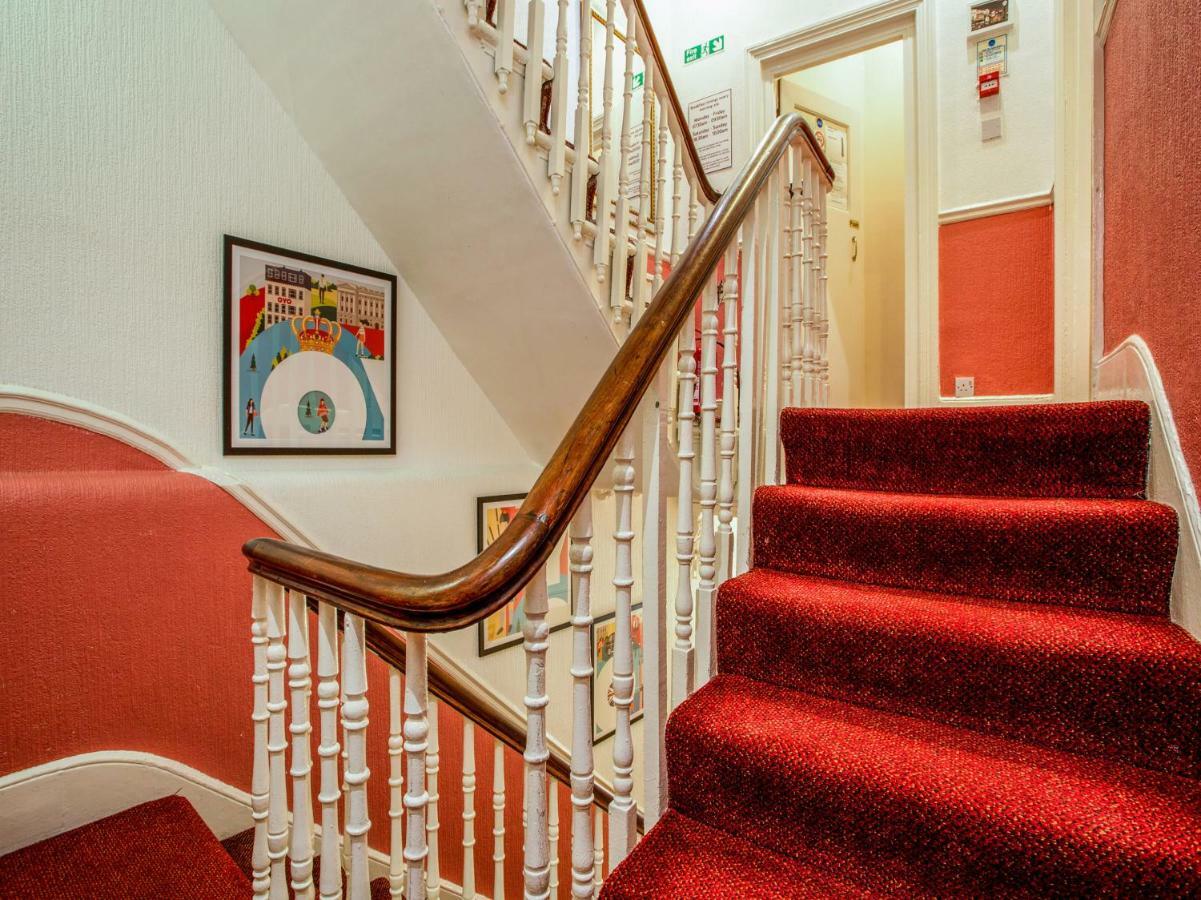 Oyo Lifestyle Golden Guest house