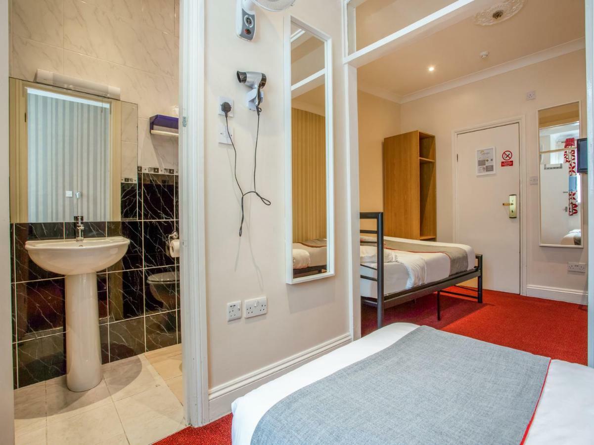 Guest house Oyo Lifestyle Golden 3*