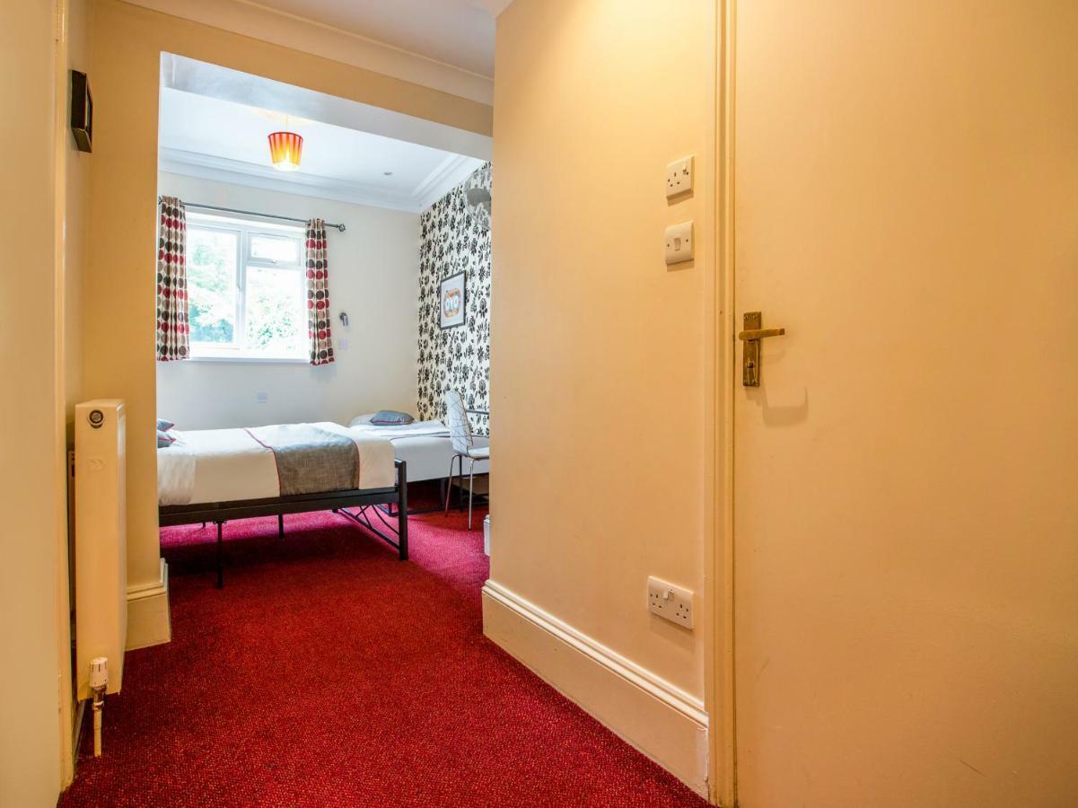 Oyo Lifestyle Golden Guest house