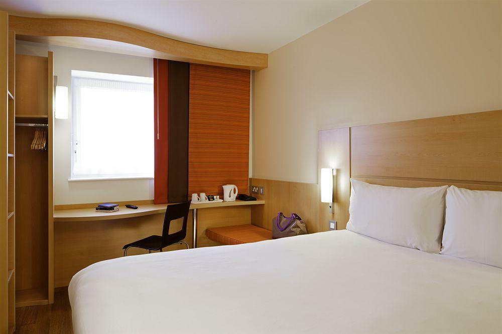 Ibis Shepherds Bush - Hammersmith 3* London