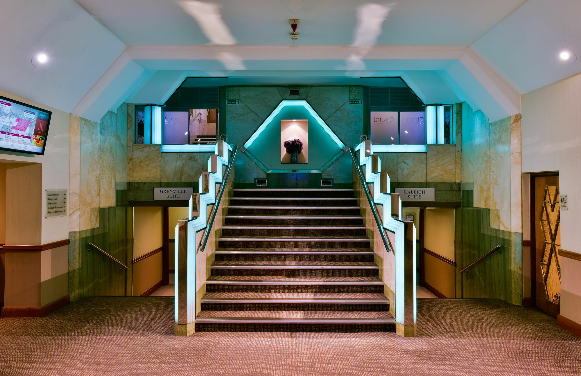 Palace 4* London