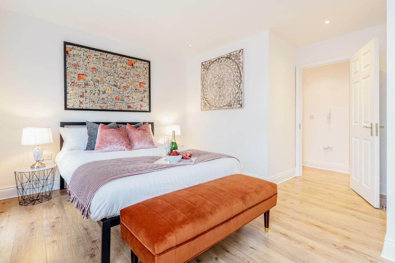 Bright & Spacious 4beds - Kensington High Street-olympia London