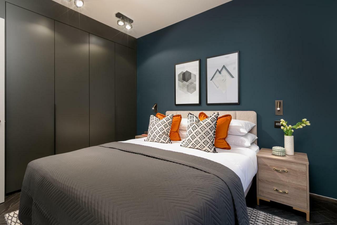 Luxury In Soho - Oxford Street * London