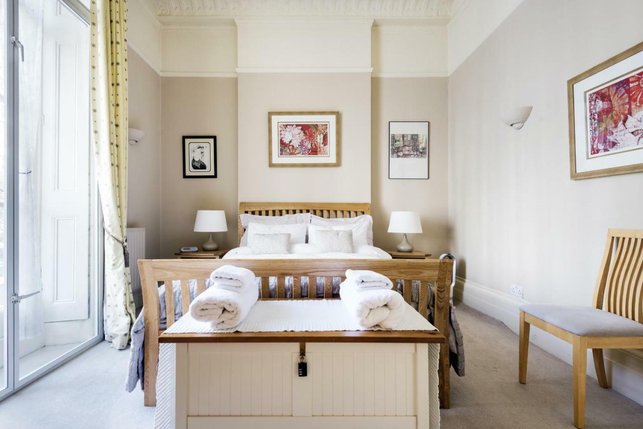 Charming Victoria Close To Buckingham Palace By Underthedoormat