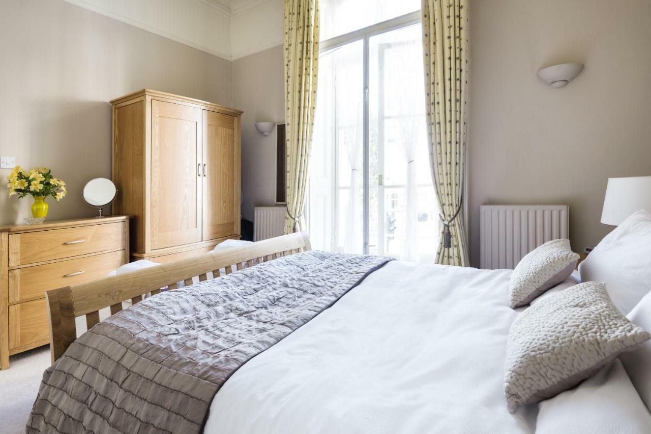 Apartment Charming Victoria Close To Buckingham Palace By Underthedoormat *