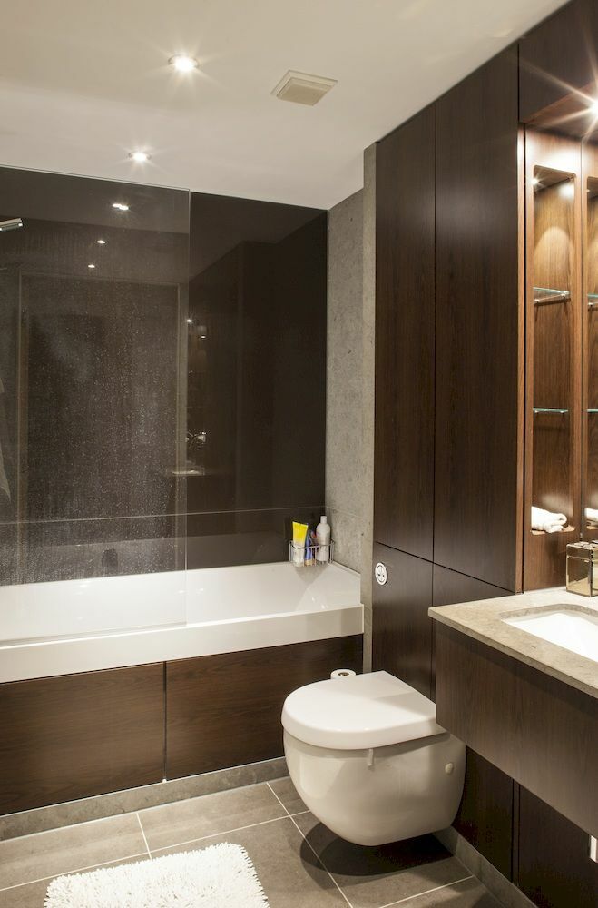 St Georges Wharf Apartment *