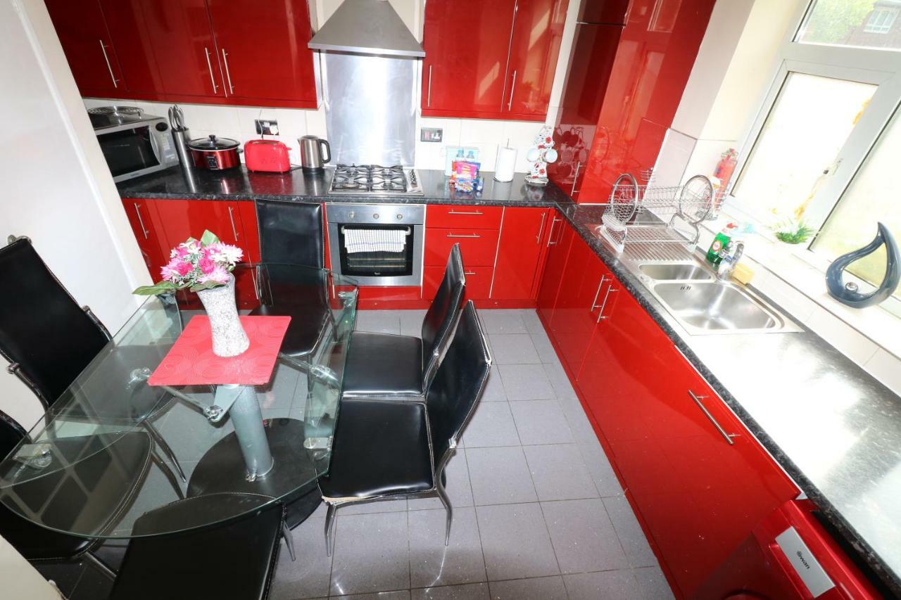 Abbey Private House With Lovely Garden London