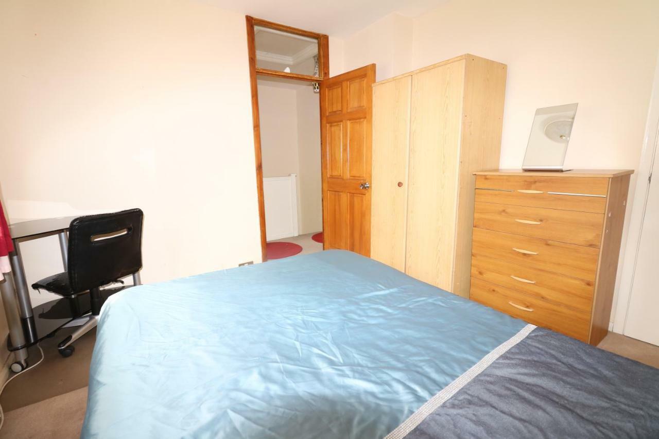 Holiday home Abbey Private House With Lovely Garden London