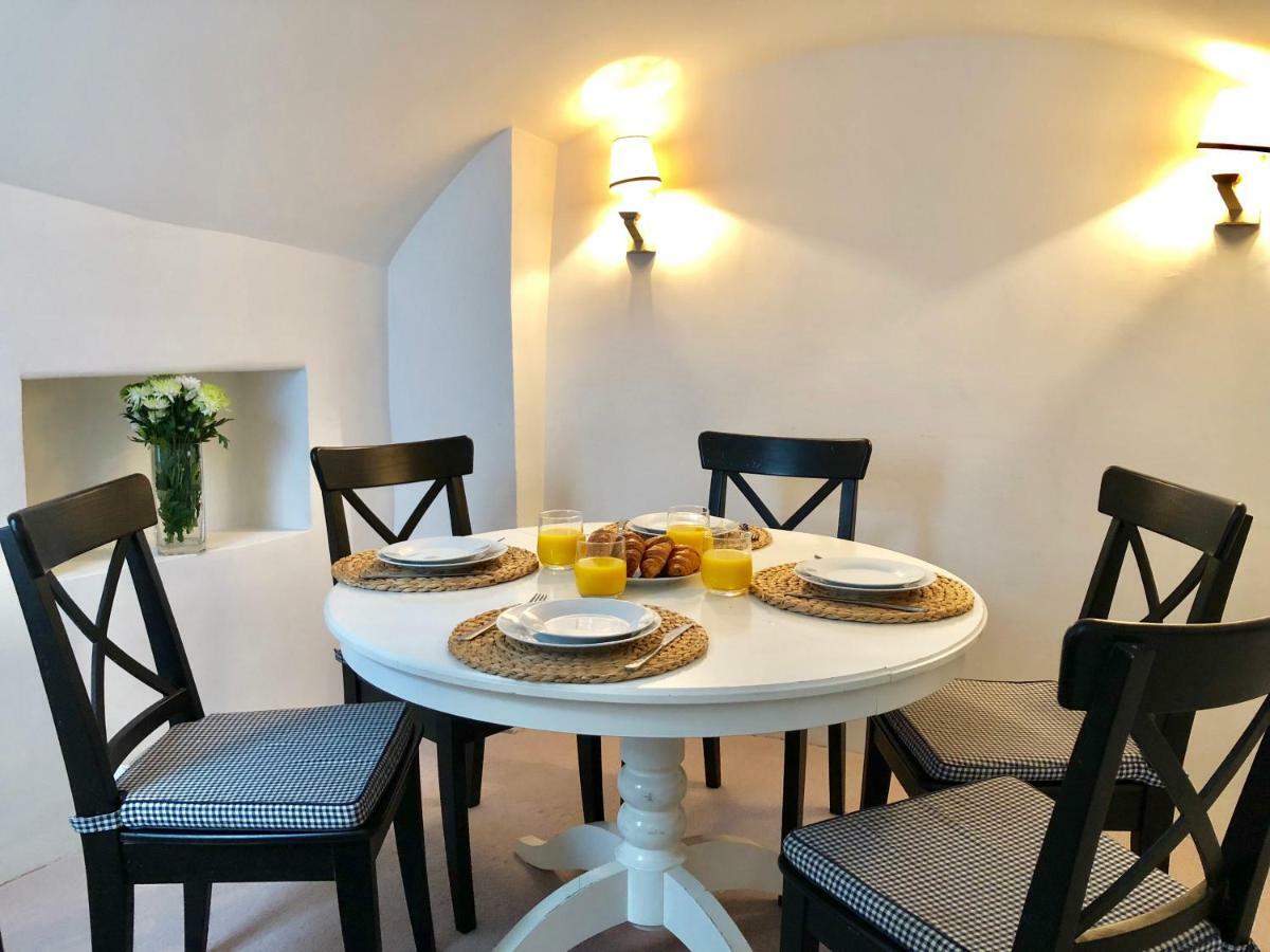 Apartment Victoria Station London