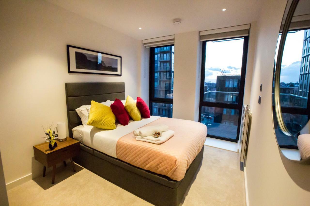 Gigli Luxury Wembley