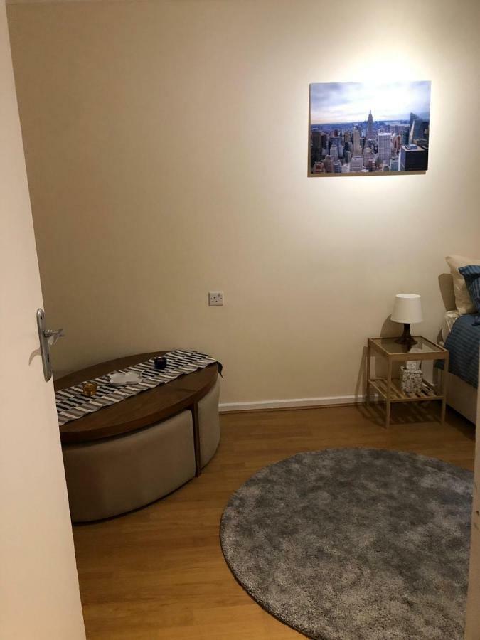 Apartment Splendid 2 Bedroom In Shepherd's Bush *