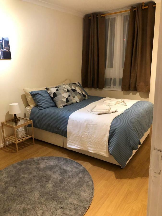 Apartment Splendid 2 Bedroom In Shepherd's Bush