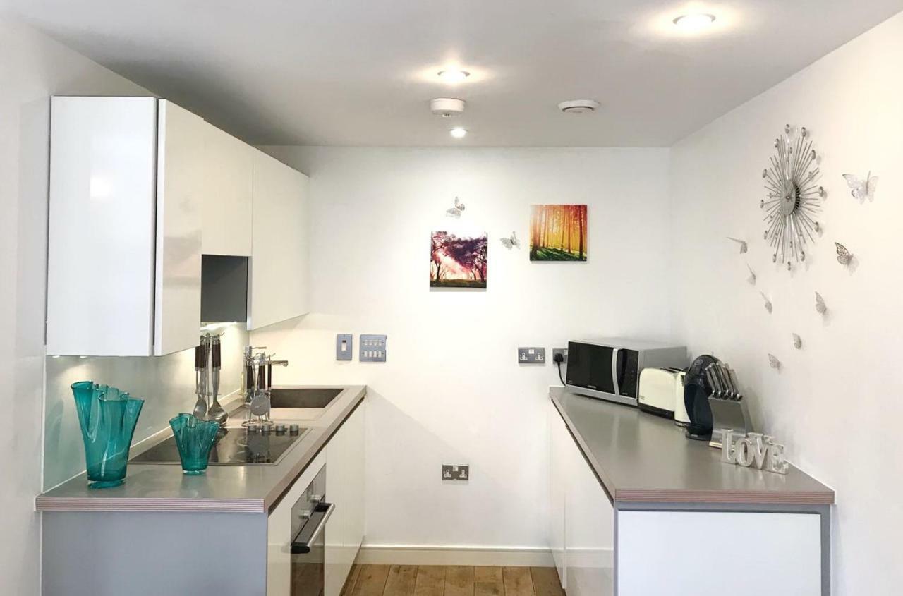 New 1 Bedroom 1 Bath Flat Next To Greenwich Park And O2 Arena To Host Max 5 Guests * London
