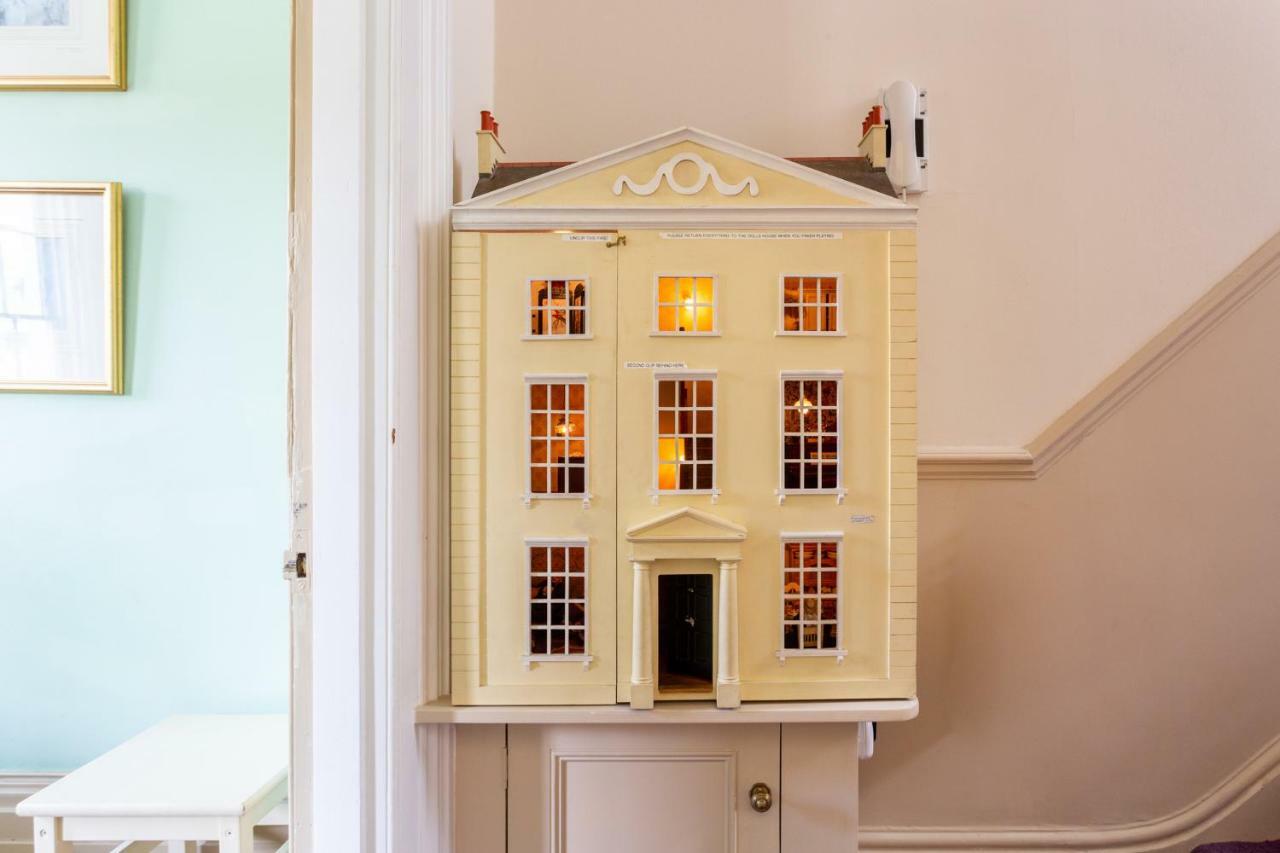 House Zone 1 *